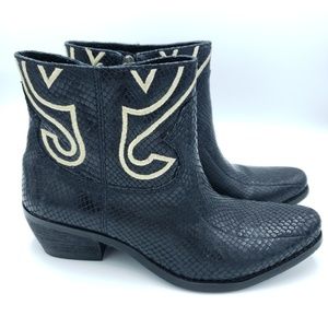 Vince Camuto Black Snakeskin-Embossed Ankle Booties with Cream Western Stitching
